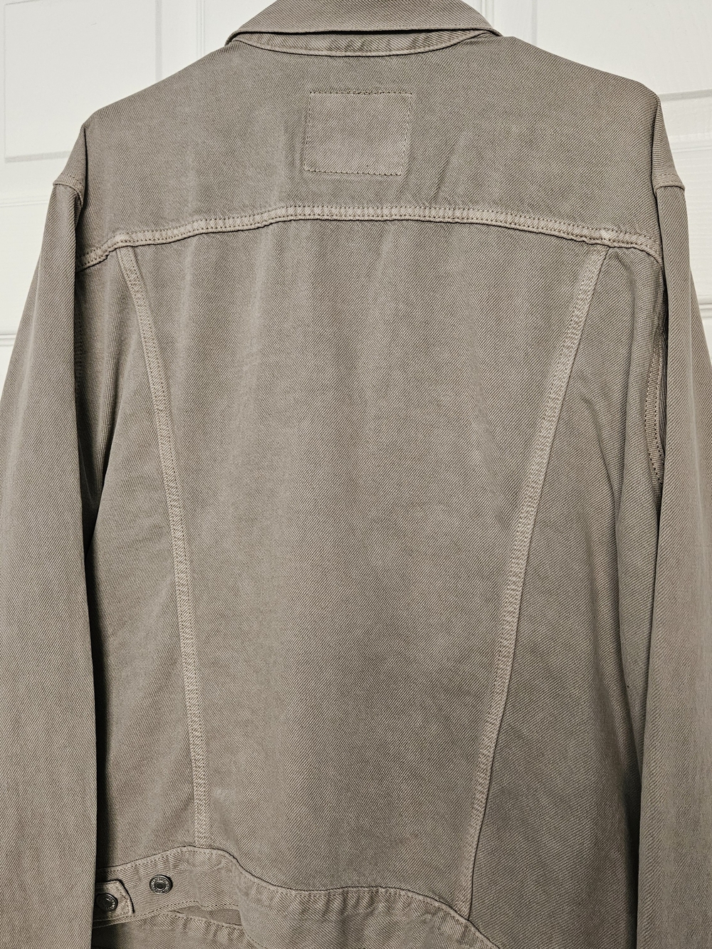 Levi's Men's Taupe/Beige Button-Front Trucker Jacket - Picture 5 of 5